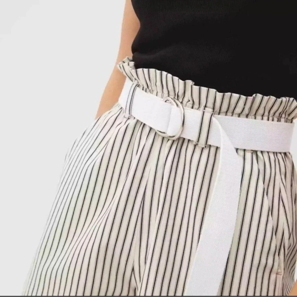 Everlane Paperbag Bermuda Shorts XS Organic Cotton Striped Beach Vacation - Picture 3 of 10